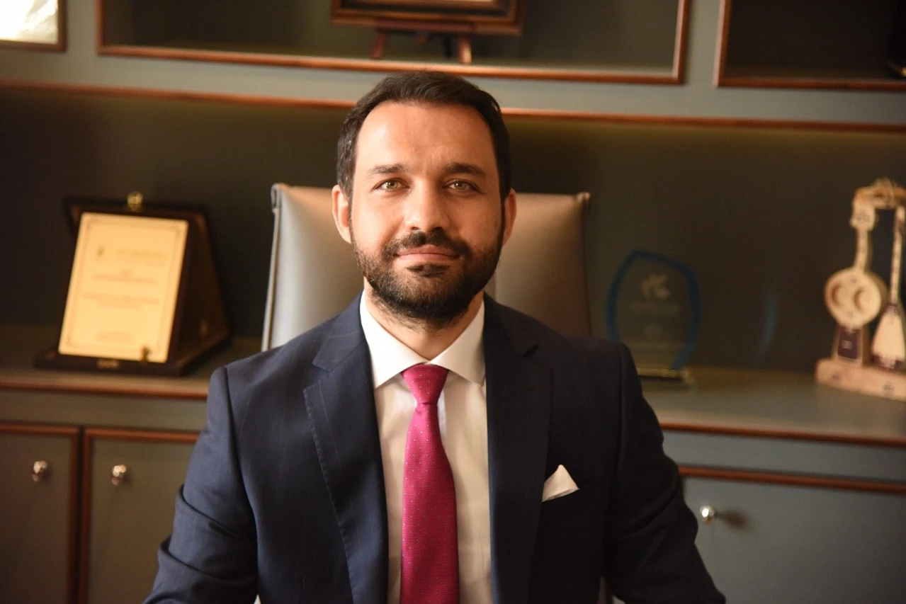 Ömer Faruk Akbal: Yurt Dışı Yatırımcı Neden Türkiye’de Gayrimenkul Alıyor? Yabancı eğilimleriyle ilgili sektördeki ilk kapsamlı çalışma.