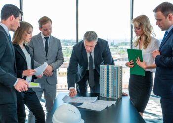 Dünya Depremle Nasıl Başa Çıkıyor?