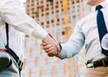 Gelir Paylaşımlı İnşaat Sözleşmelerinde Arsayı Teslim Borcu