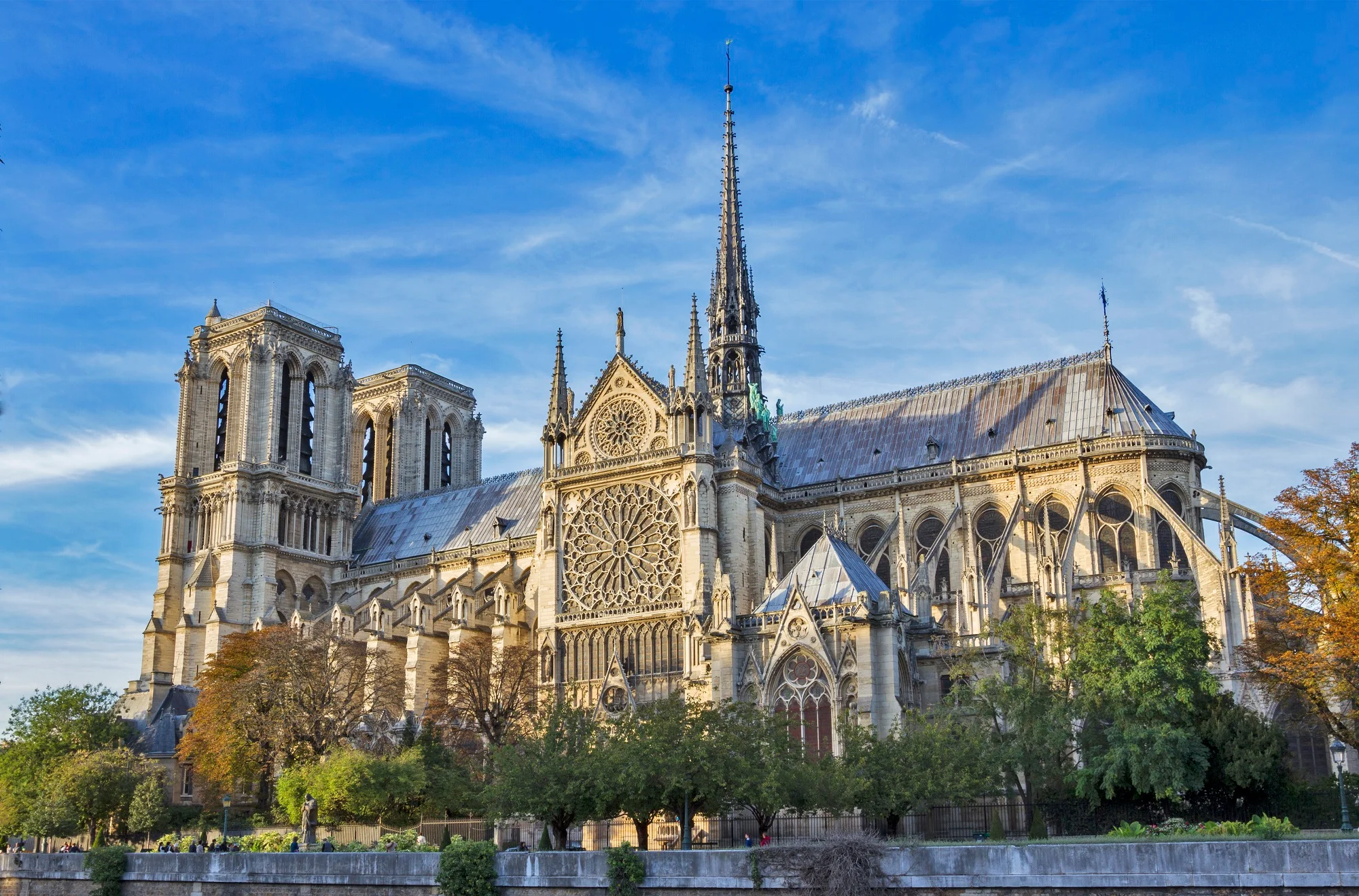 Notre-Dame_de_Paris