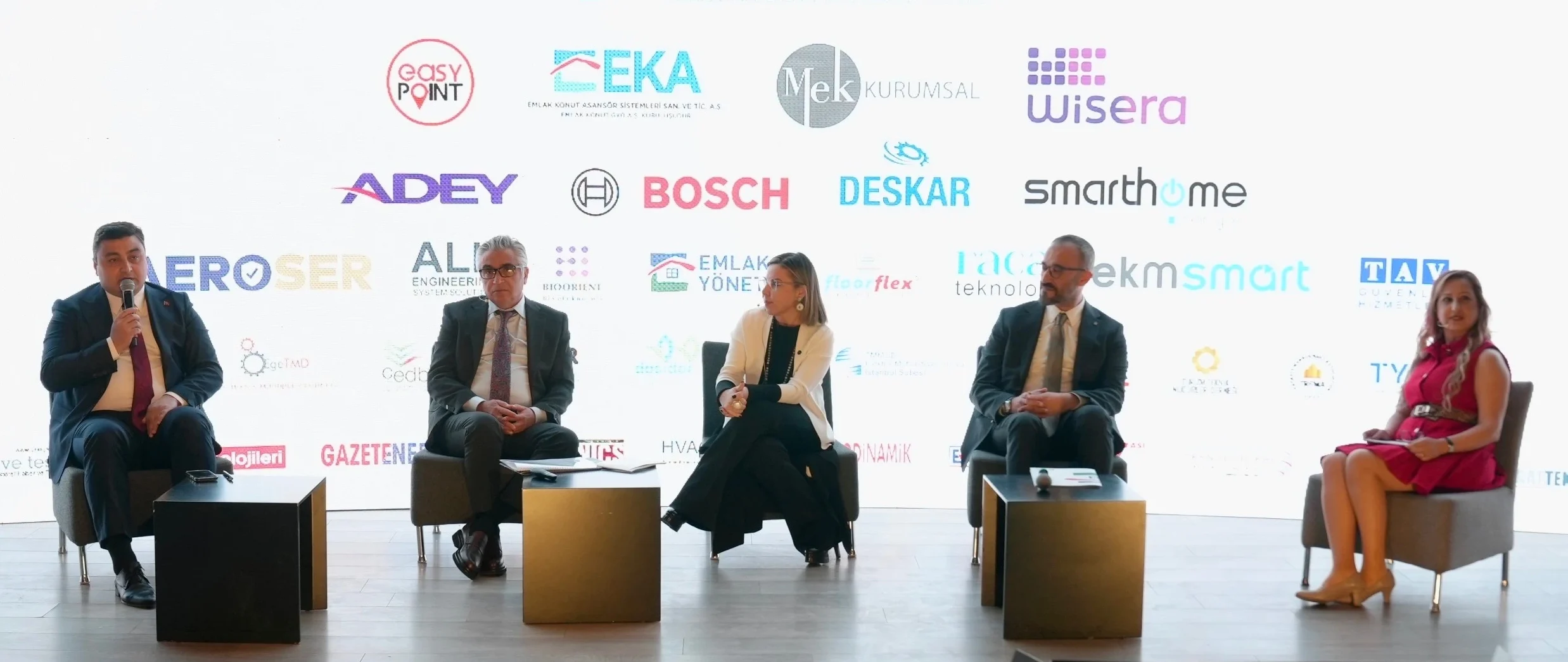 Suat Sandalcı, Metin Tekin, Nazlı Uzunlar, Kenan Apaydın, Dr. Aylin İlgen | Sürdürülebilir Tesis Yönetimi Zirvesi