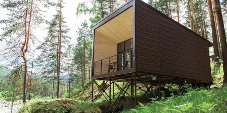 Tiny House Maliyeti 2026: Kurulum, Arazi, Altyapı ve Gizli Giderler