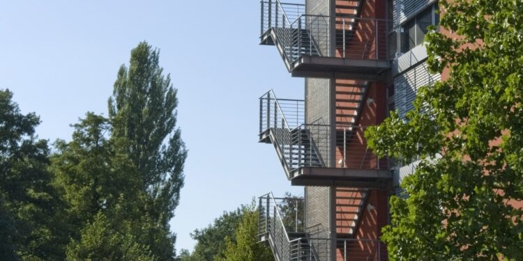 Apartmanlarda Yangın Merdiveni, Otopark, Çatı Gibi Ortak Alanların Kullanımı